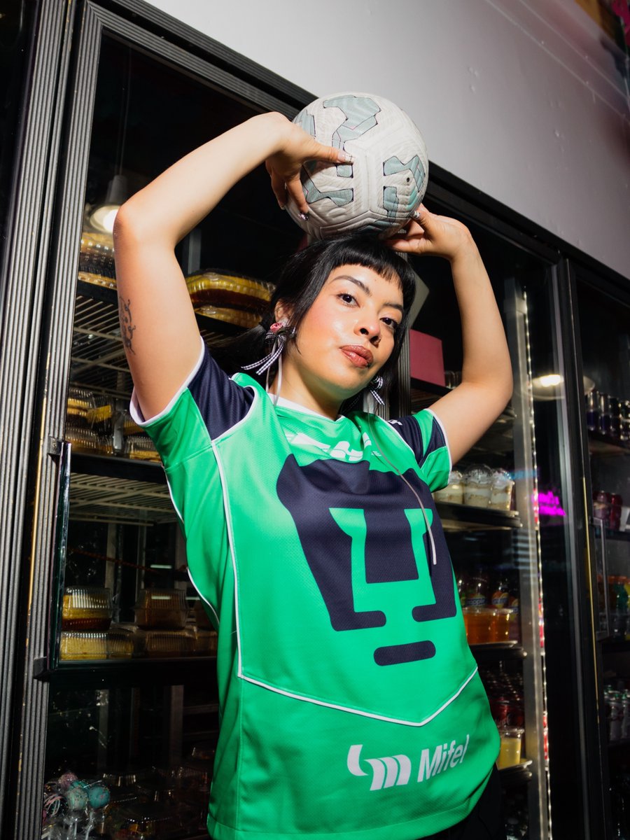 Shiekh.com tweet media