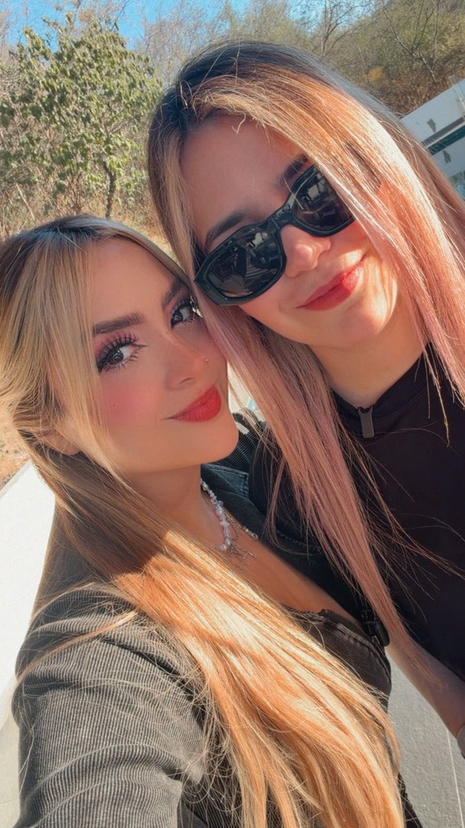 ARI 🍓✨ tweet media