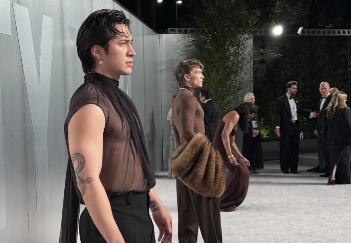 mandy jurídico frank iero de calcinha.‧₊˚ 🏒 tweet media