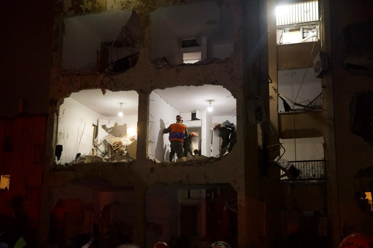 Roni Kaplan tweet media