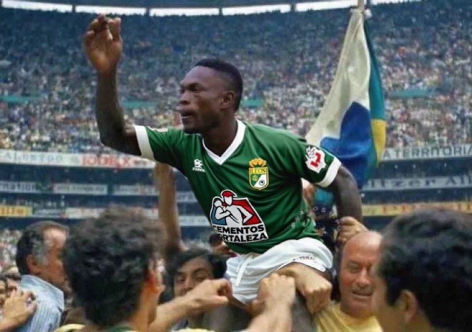 Edwin #GandolfiEsRacista tweet media