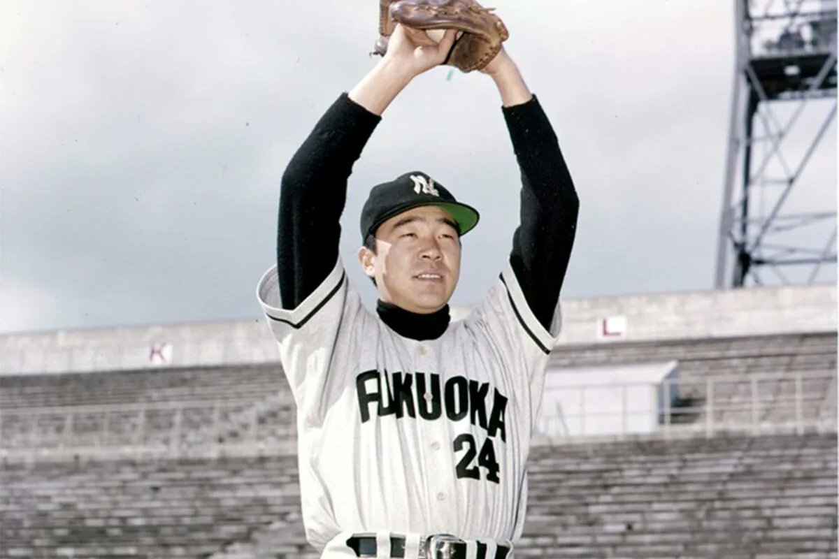 ThomasLSeagull's tweet photo. In 1958, Kazuhisa Inao pitched 47 innings in one week and carried a team from 0-3 down in the Japan Series.

He also hit a walk-off home run.

It led to the birth of one of the most famous chants in Japanese baseball:

"God, Buddha, Inao."

https://t.co/rcDYrtUerj https://t.co/tG9JRZdRy1