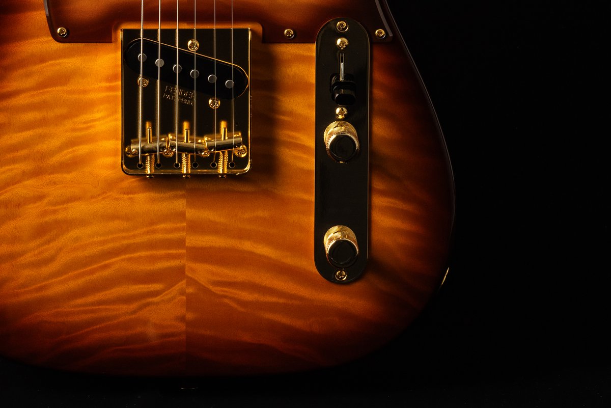 Fender_Official's tweet photo. ＃テレキャスター75周年  オフィシャルストア限定モデル🎸

「Made in Japan Limited 75th Anniversary Hybrid II Telecaster®」Fender Flagship Tokyo&amp;フェンダー公式オンラインショップにて、ご予約受け付け中！

ボディトップに美しいキルト材を採用した特別モデル🎸

https://t.co/8Jd6uB7DAJ https://t.co/jFGjpLLC2T