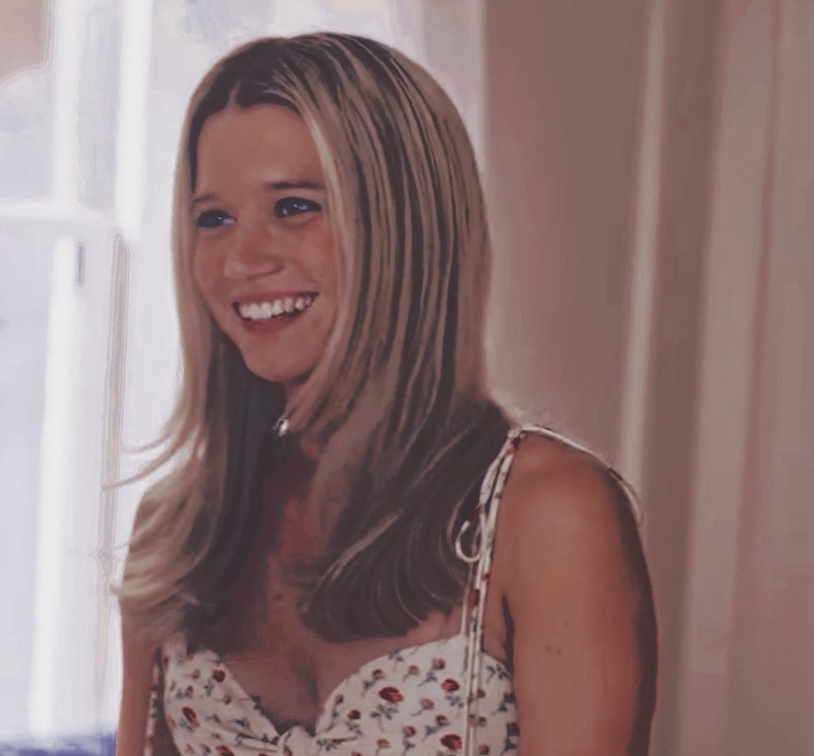 𝐟𝐞𝐥𝐢𝐜𝐢𝐚 𝐡𝐚𝐫𝐝𝐲 tweet media