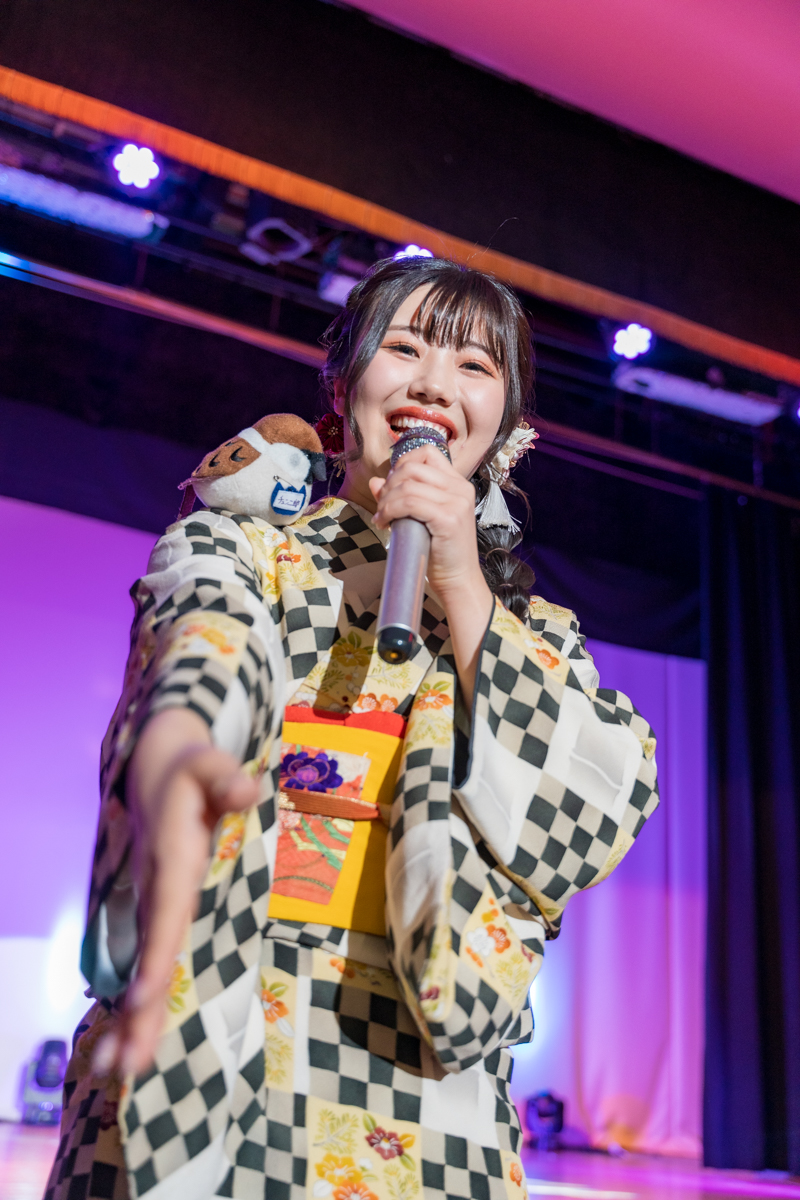 hidepix7095's tweet photo. 2026.3.15　#石岡健康センター #里野鈴妹 ライブ
#鈴妹ちゅん 自分にとって石岡で観るのは初😆
肩ノリ #チュン二郎 🐦 もはじめまして🙇‍♂️
＃鳥取砂丘 がよかったデス🎵 https://t.co/tTUHkl7iKX