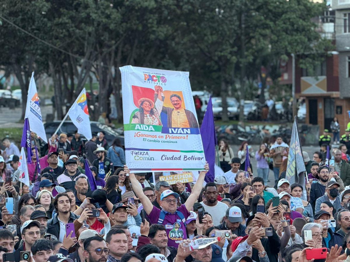 Gabriel Becerra - Pacto Cámara Bogotá 🏛️ tweet media