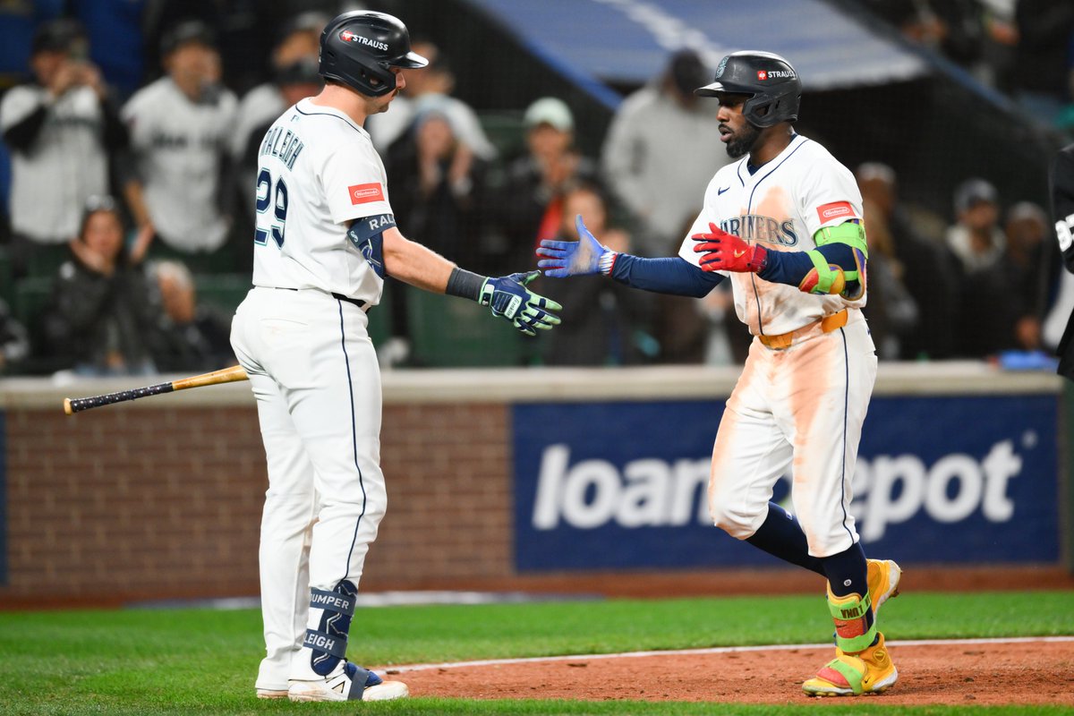 Underdog MLB tweet media