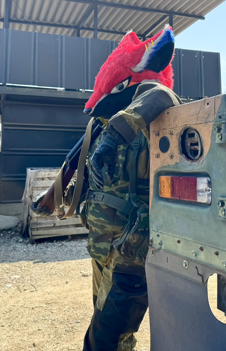 るなーる tweet media