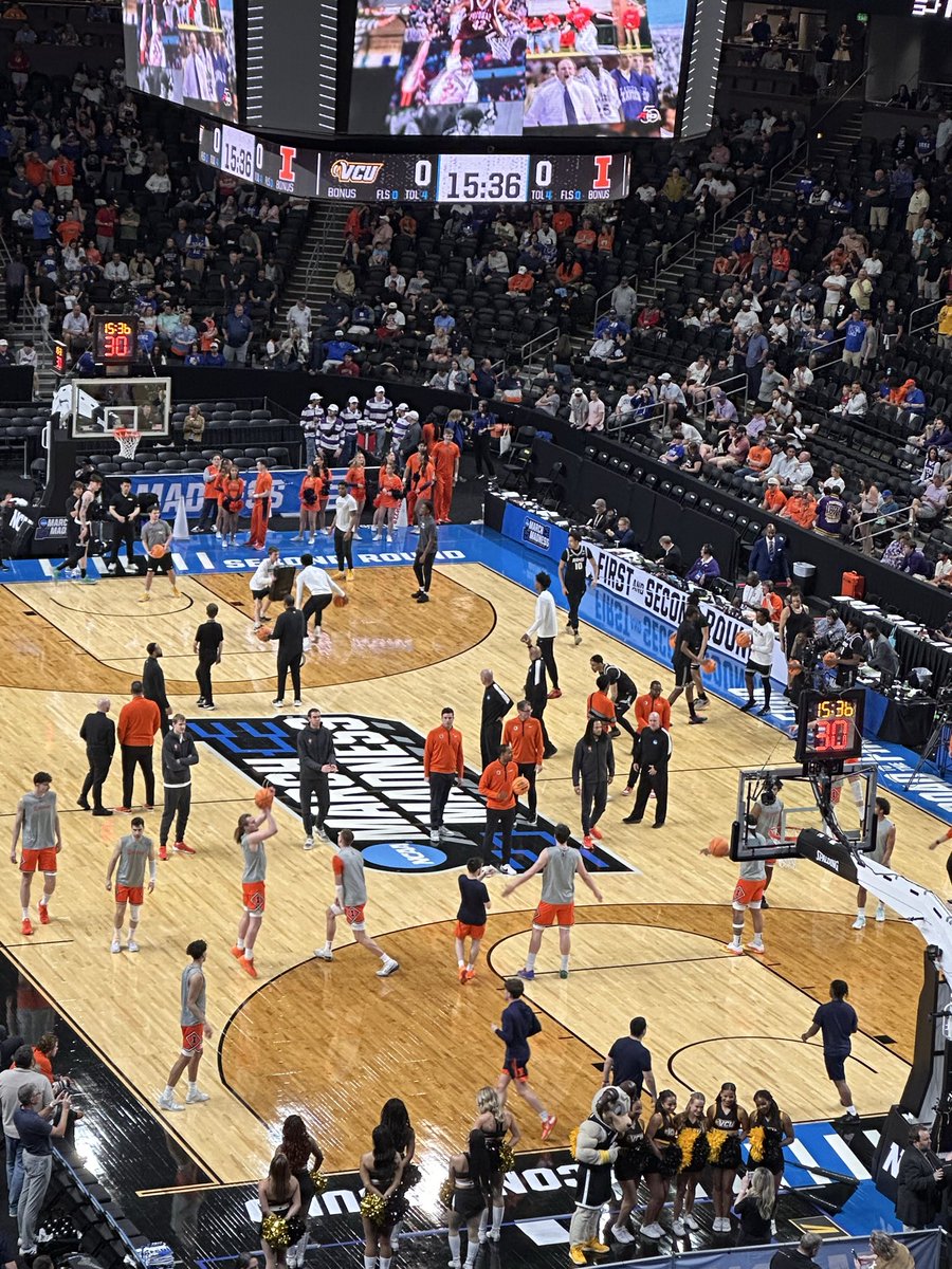 Amy Russell tweet media