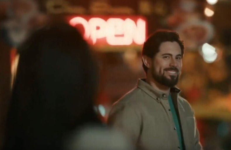 laurie_mcK1's tweet image. We need to see this guy’s gorgeous smile in a lot more projects, bringing the romance like nobody’s business! ❤️🔥

#TwoForTee #ChrisMcNally 

@MichelleVicary @hallmarkchannel @ChrisMcNally @JanelParrish