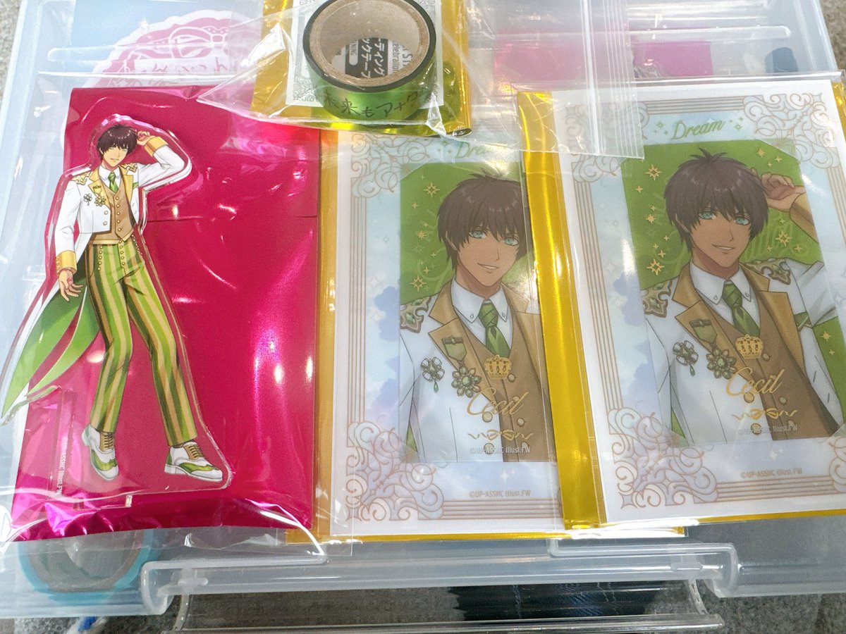 由里（ゆり）@取引用アカ tweet media