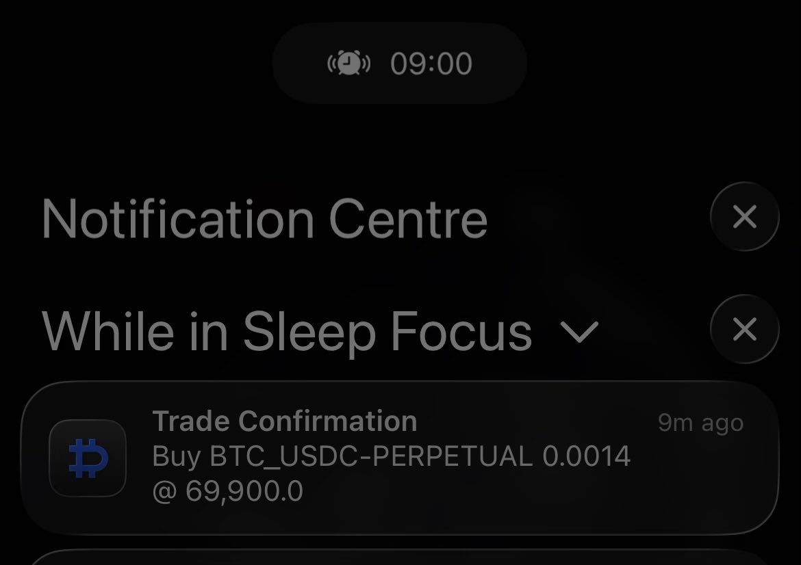 Sleep fills 😴📈

Buy order hit while I sleep:
$BTC long added at $69,900

This is what discipline looks like.
No emotions. No chasing. Just execution.

Next stop: higher 🚀