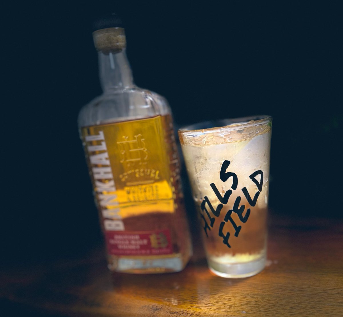 hannya5005's tweet photo. 今日も今日とて
#bankhall #バンクホール #ウイスキー #whiskey #ハイボール https://t.co/BuqqUFzlNS