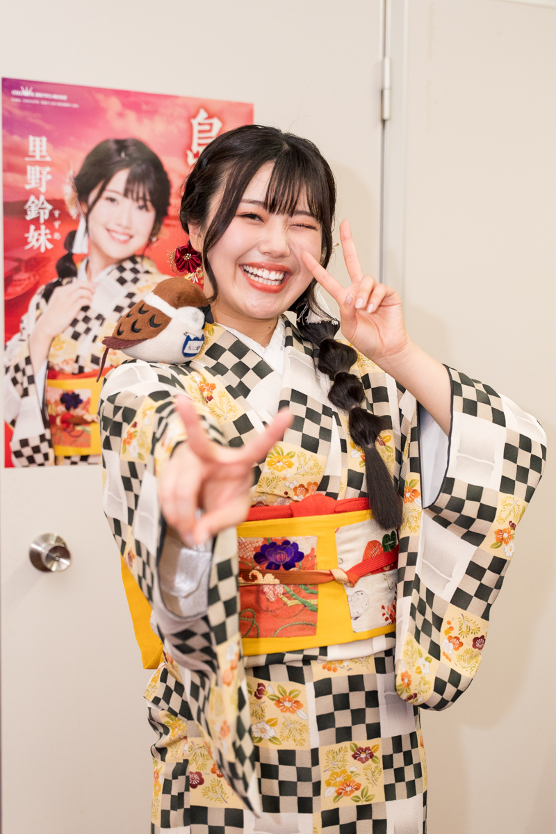 hidepix7095's tweet photo. 2026.3.15　#石岡健康センター #里野鈴妹 ライブ
#鈴妹ちゅん 自分にとって石岡で観るのは初😆
肩ノリ #チュン二郎 🐦 もはじめまして🙇‍♂️
＃鳥取砂丘 がよかったデス🎵 https://t.co/tTUHkl7iKX