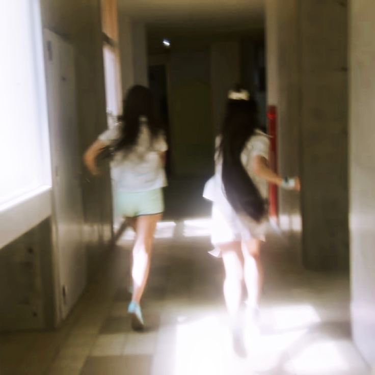 it’s clarambolas tweet media