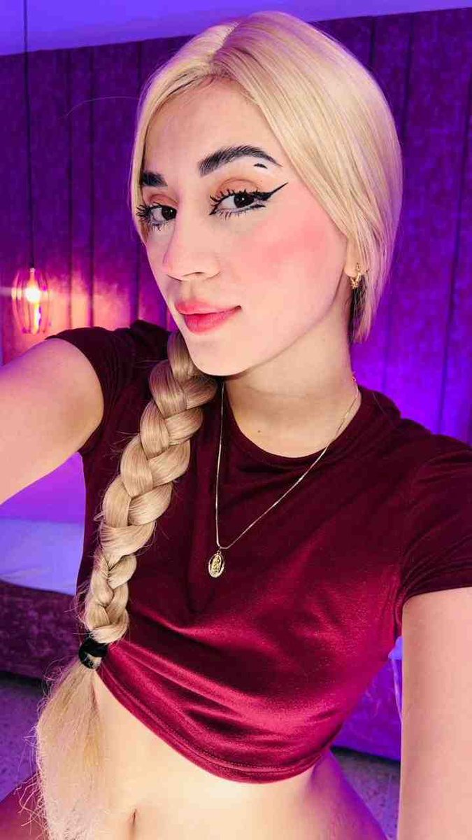 Cam4 France (18+) tweet media