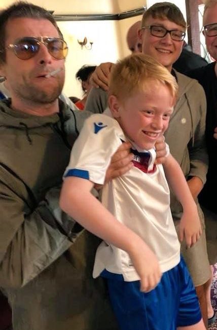 E v e l l y n ✨ tweet media