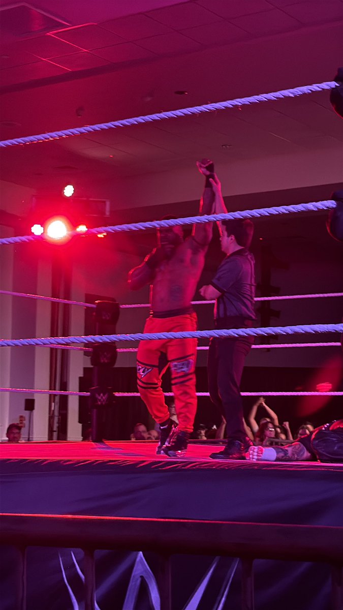 Slaterade tweet media