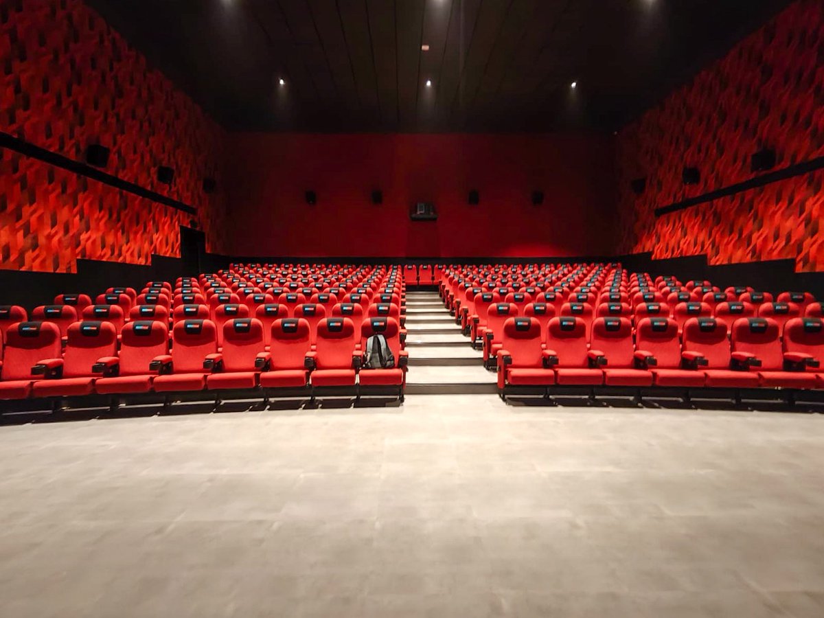 PulzElectronics's tweet image. Experience precision-engineered sound by Pulz at Bharath Cinemas, Sullia.

#pulzelectronics #pulz #movie #soundviral #cinéma