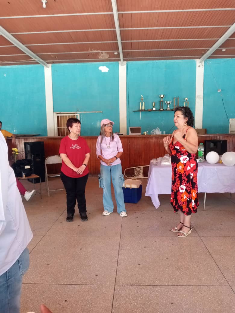 mmczoficial's tweet photo. #21Marzo 
📸 Así se desarrollo el conversatorio: "Evolución de la mujer trabajadora. Retos y papel hoy", realizado este sábado 21 de marzo, en el Estado Carabobo, que contó con la ponencia de nuestra camarada Adelaida Zerpa. https://t.co/EiNiyMvLbk