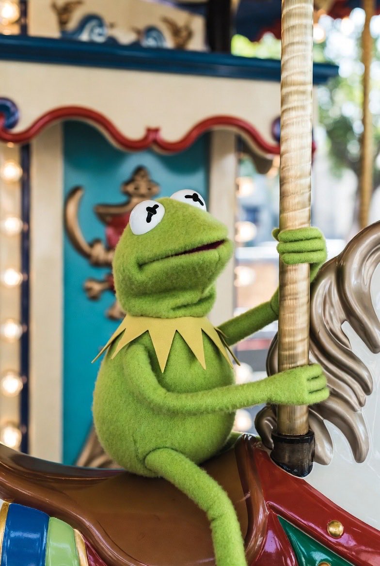 Holyfunsacks's tweet photo. What a wild day at the carousel! I had a blast rediscovering the joy of spinning around in circles. Have you visited a carousel recently? Share your memories in the comments! #CarouselFun #JoyfulMoments #Nostalgia https://t.co/u1UOgP7os3