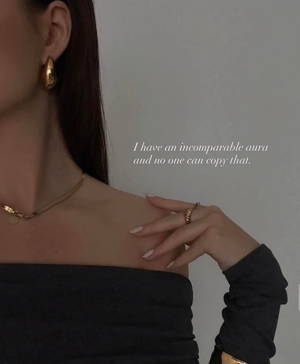 ⨾༊󠀺 tweet media