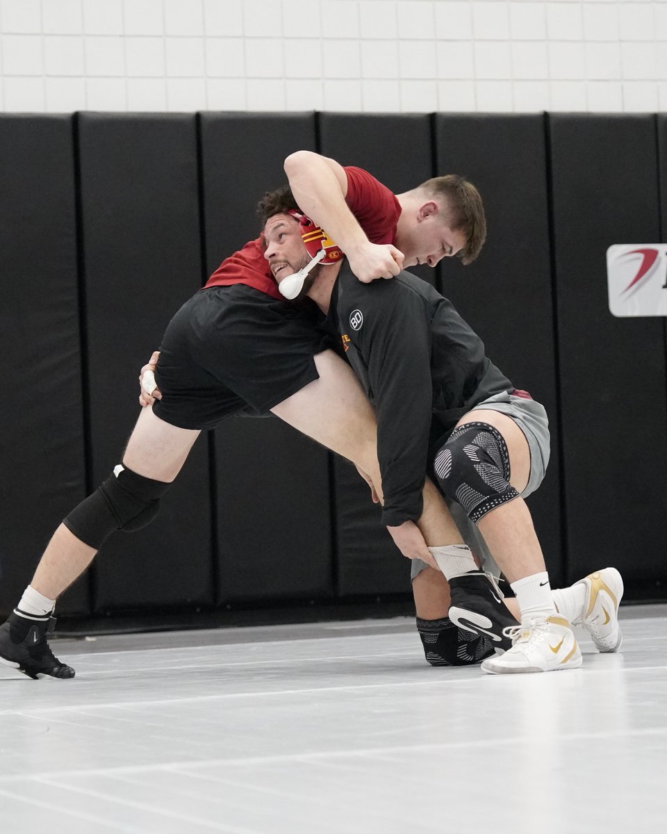 Iowa State Wrestling tweet media