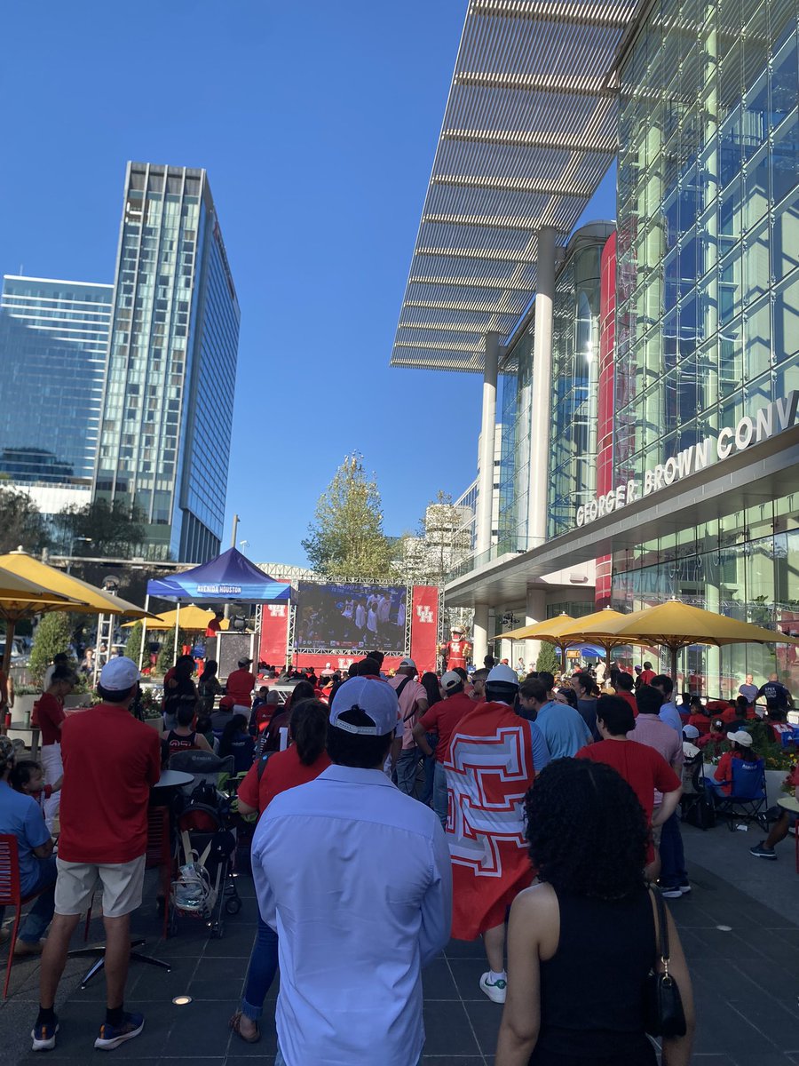 Ike franchise tweet media