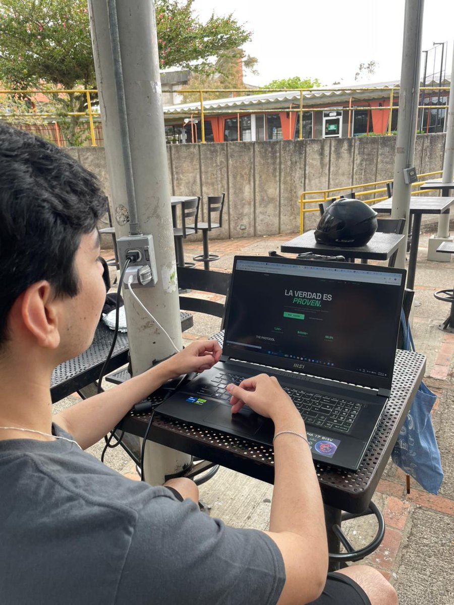 Hugo Hidalgo tweet media