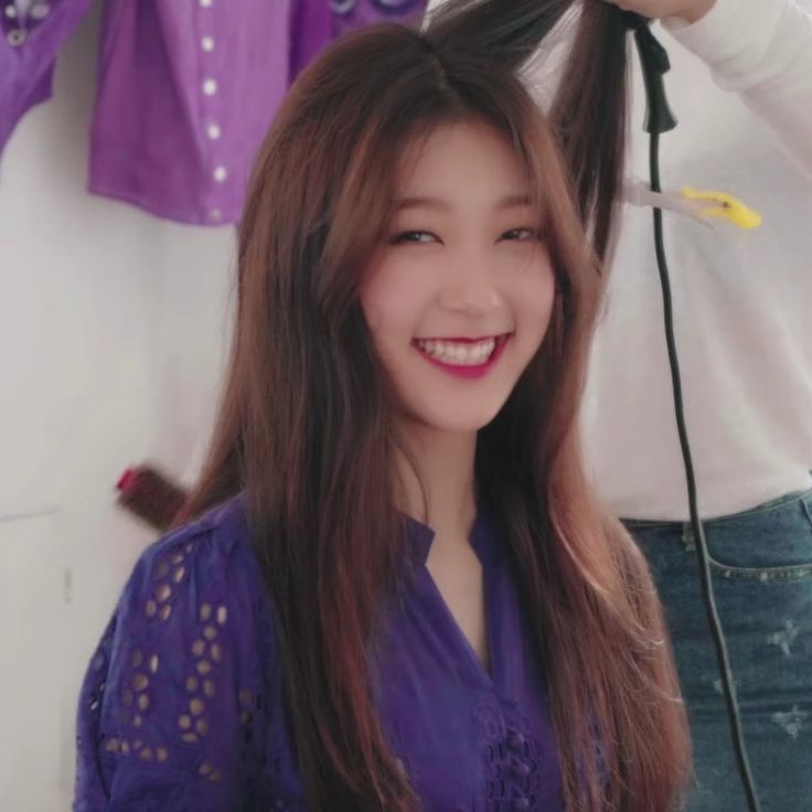 choerry zip tweet media