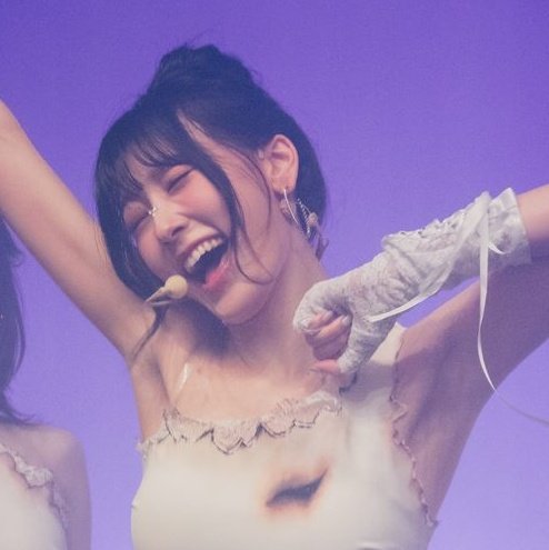 choerry zip tweet media