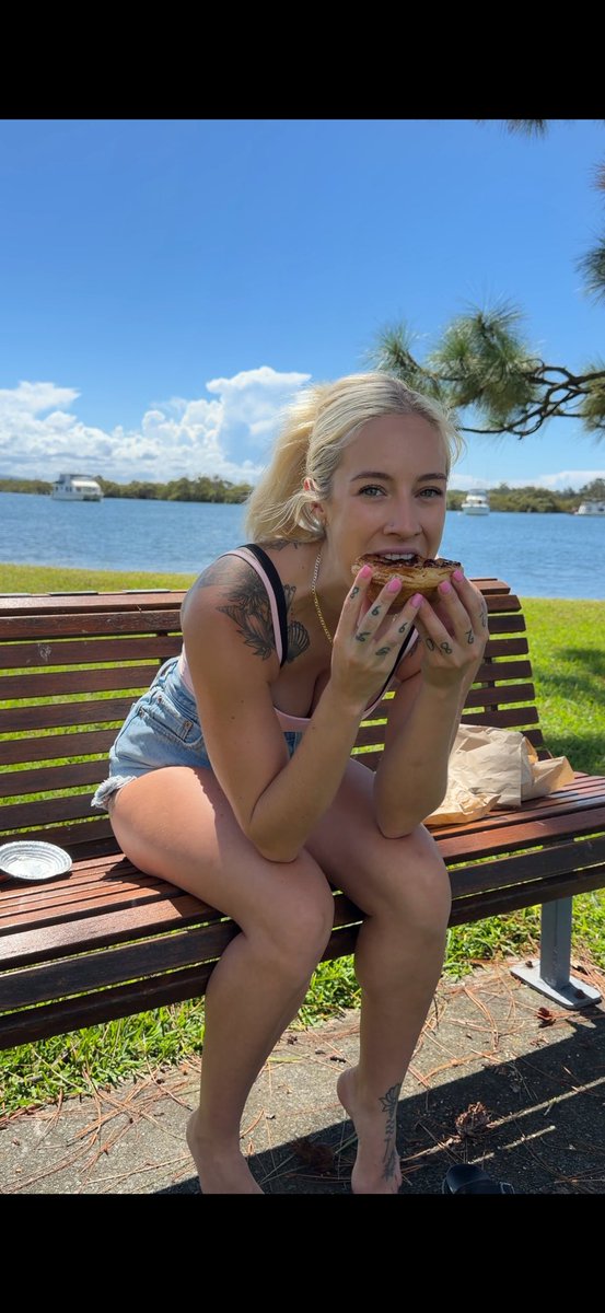 MADDYJBBY tweet media