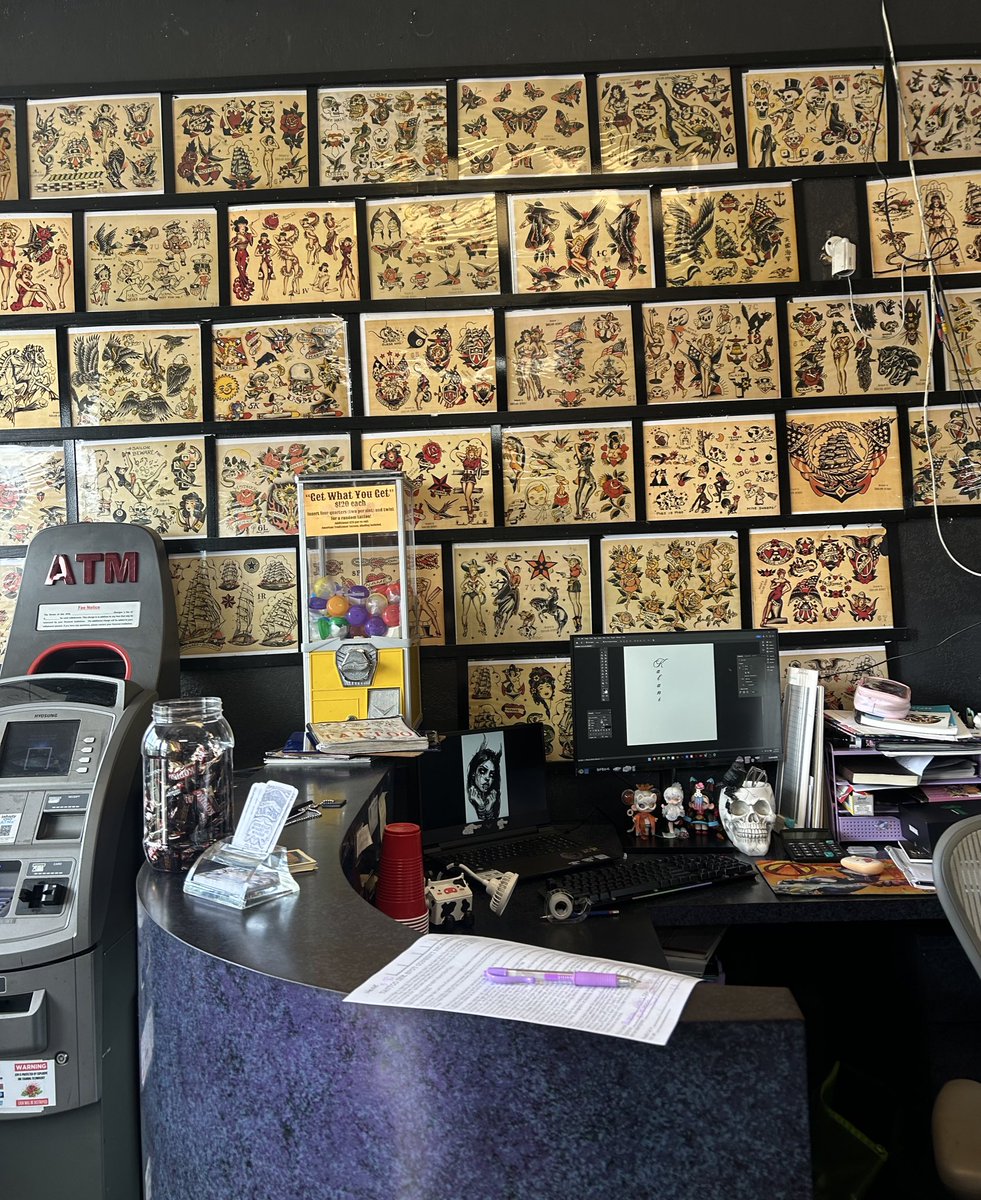 bec 𖤐 tweet media