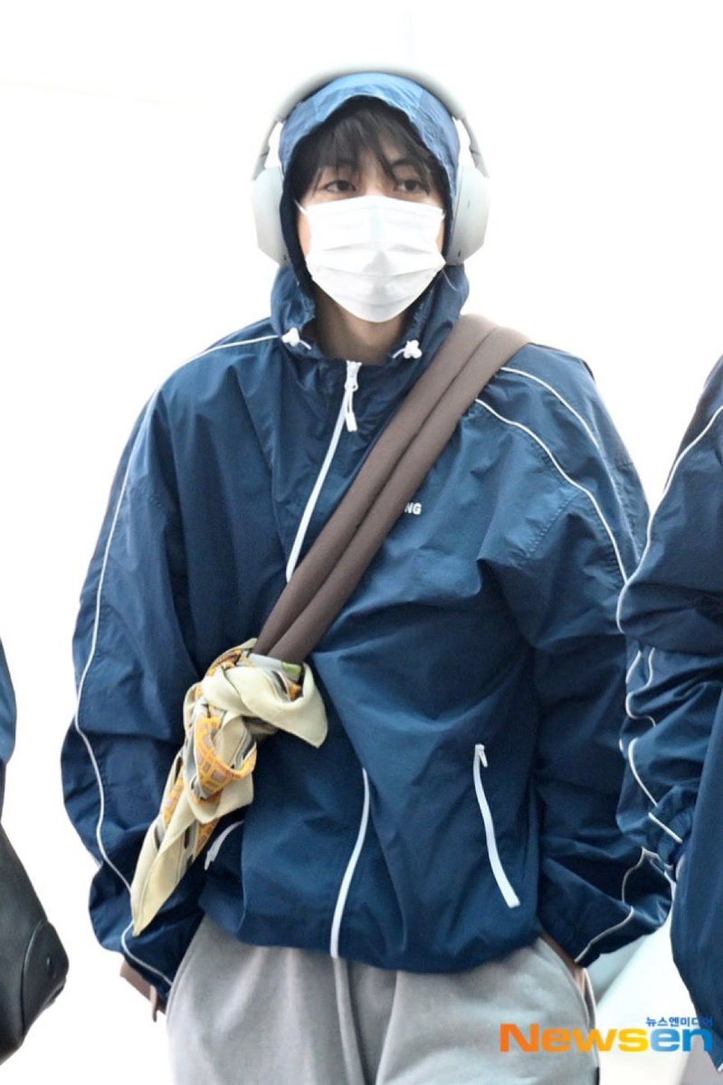 Taehyung Brand Support tweet media