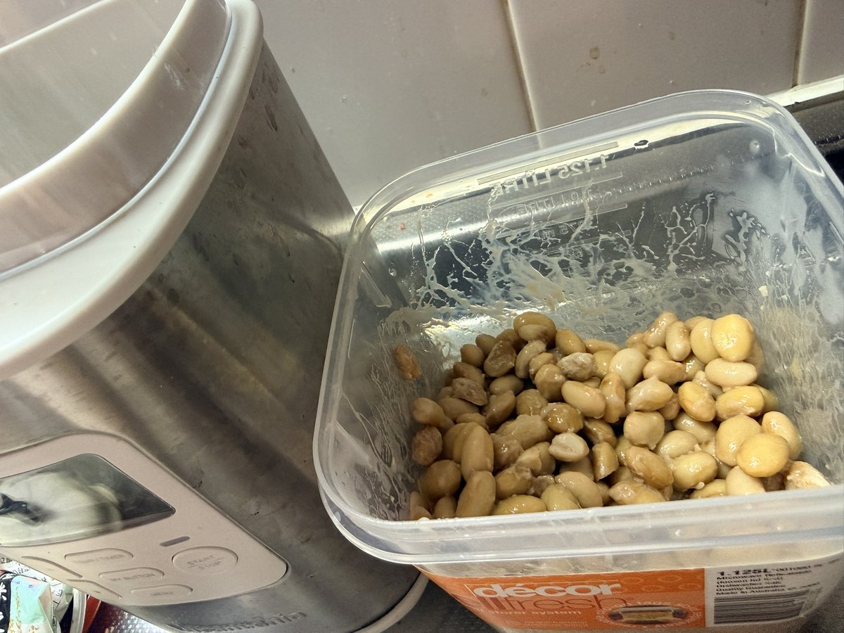 Priscilla tweet media