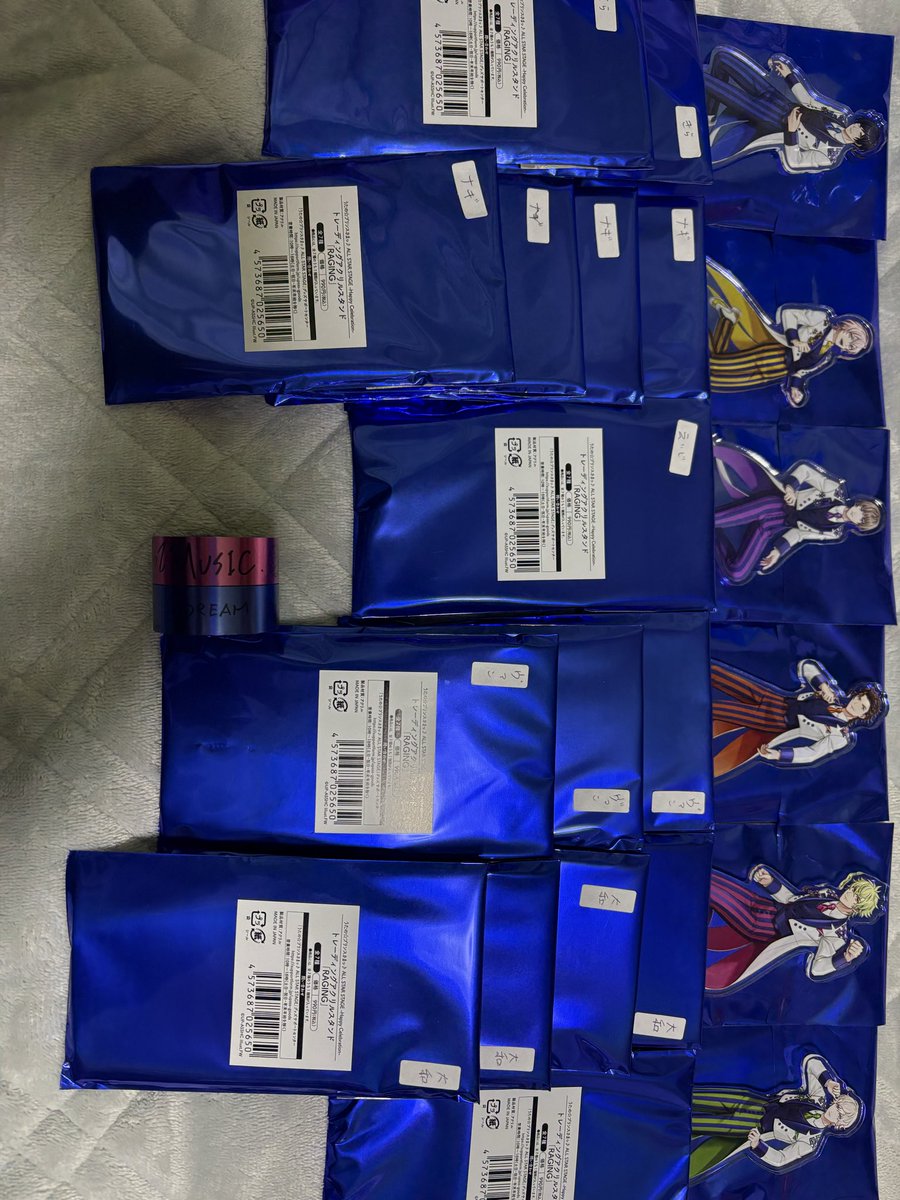 たばすこ tweet media