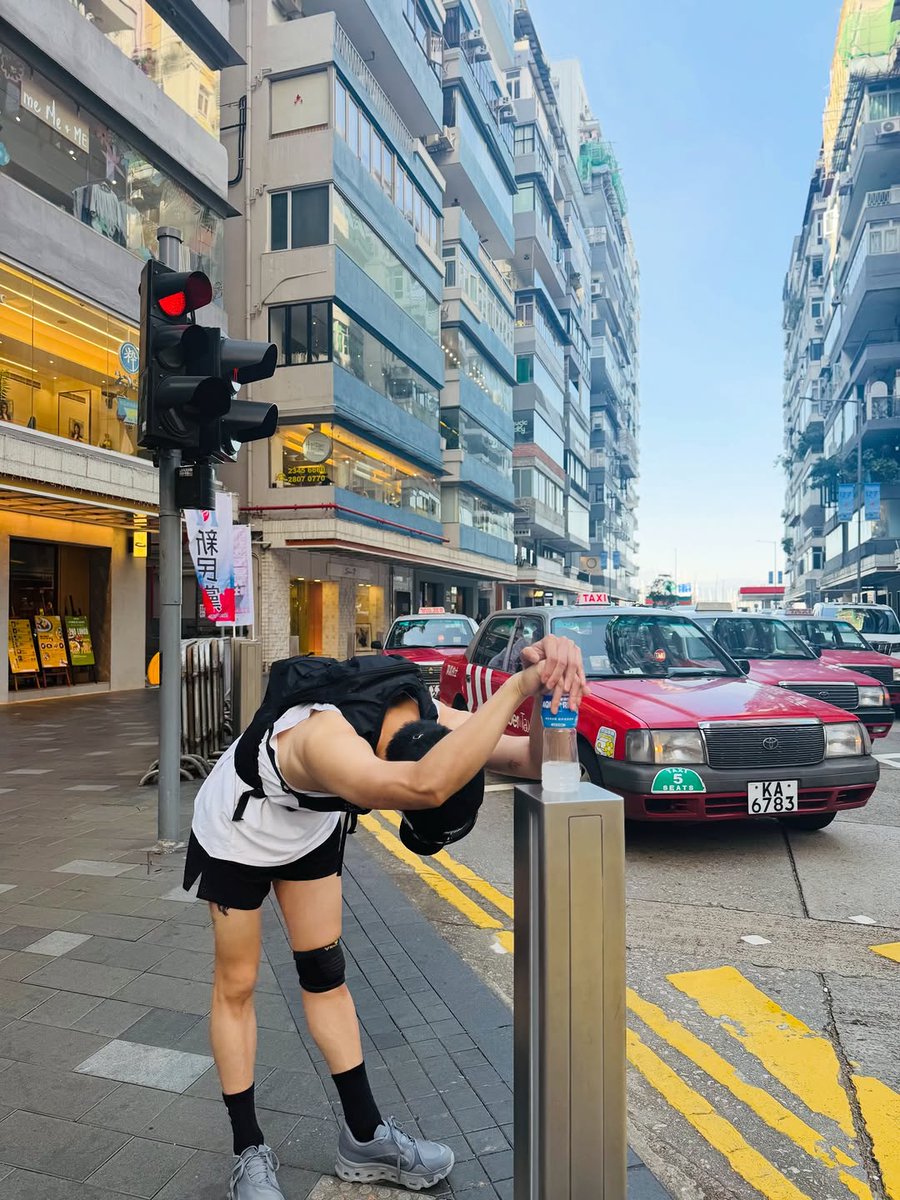 taeyong pics tweet media