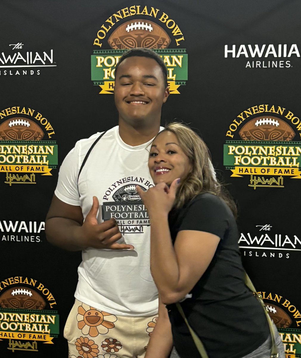 Kanoa_Gillespie's tweet image. Been locked in. Excited for the journey💪🏾. Grateful for the people in my corner at the @polynesiabowl 🤙🏾#ClassOf2028 #OL #addidaspolybowl   

 @BrandonHuffman @MattT8Scouting @CoachKue @TomLoy247 @On3 @Rivals @coachwes_23 @ABJenkinsElite @Coachjoeherrera  @coachjajczyk