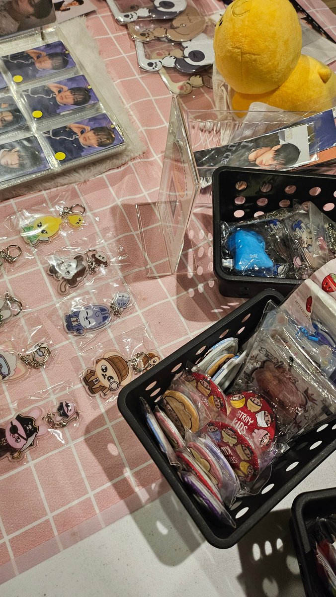 mong studios tweet media