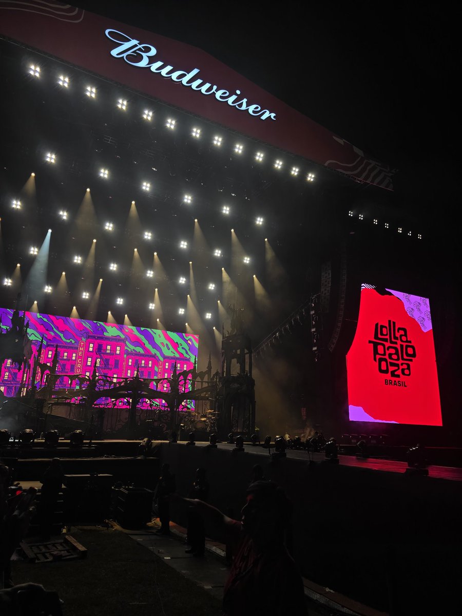 nat loves hobi tweet media