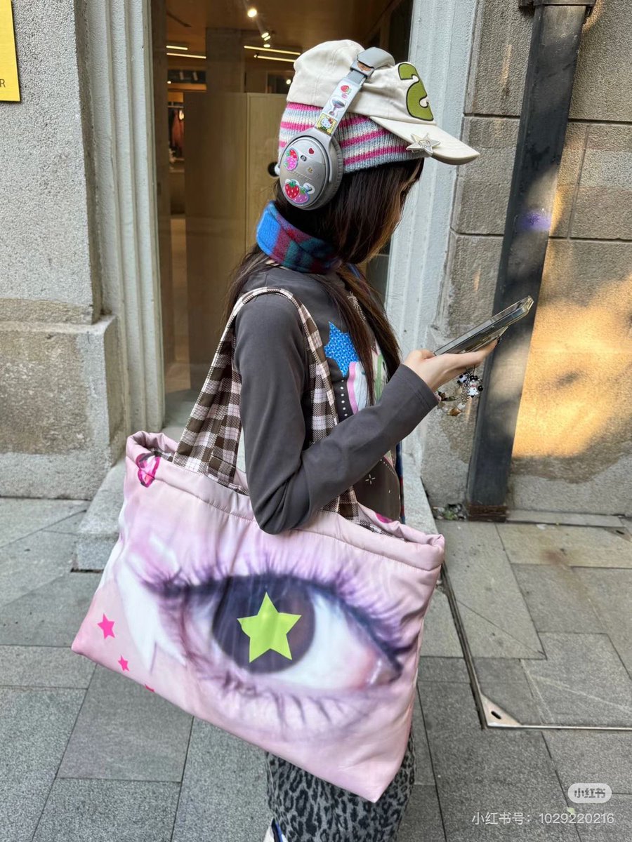 it’s foals tweet media