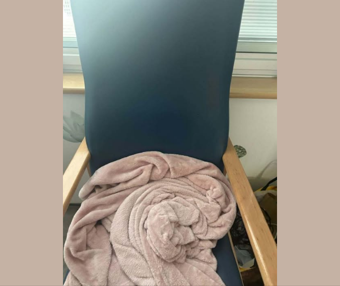 Cat (CovidSolidarity) tweet media