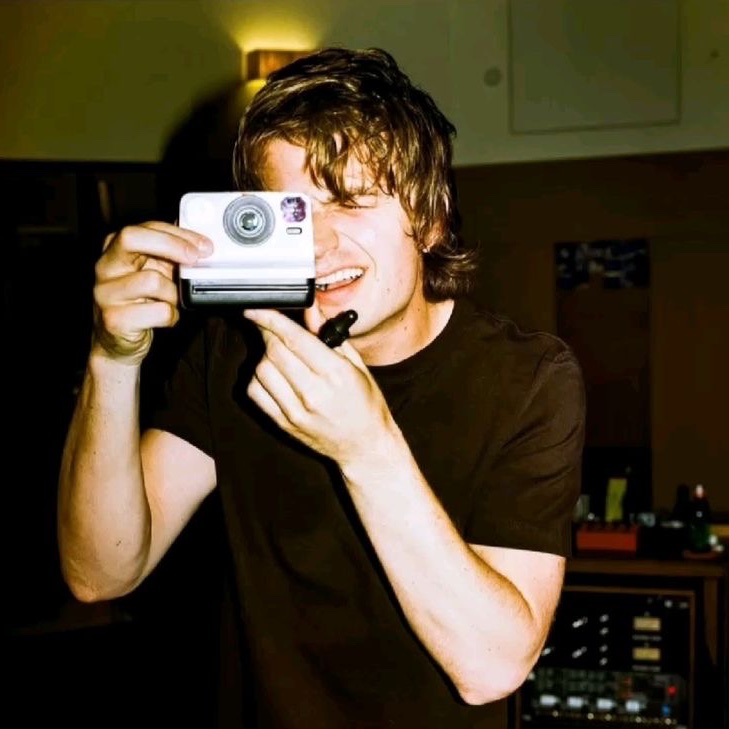 laurinha tweet media