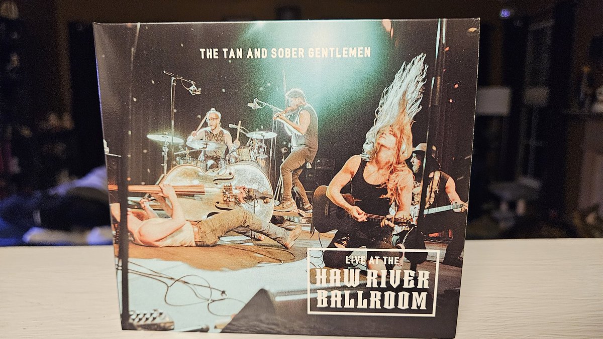 petzilla tweet media