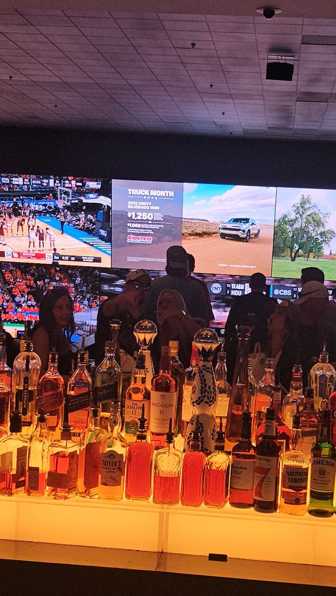 GrowinThaStash's tweet photo. Spotted a #MacInTheWild 
#GoCougs #GoCougs 

What a #ProudProgram
#RightTeamFavored 
#LayTheBigNumber
#HighIQPlay https://t.co/nc4ND9yH4z