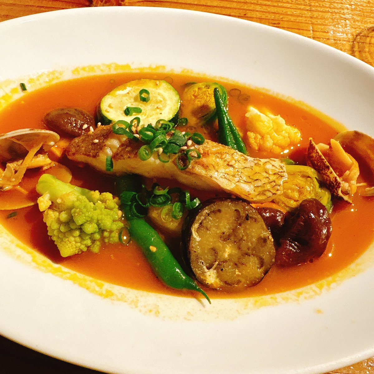 尾崎真実 tweet media