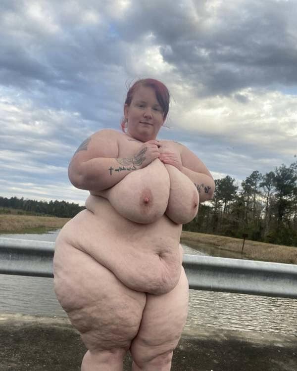 Big boobs and chubby plus-size women tweet media