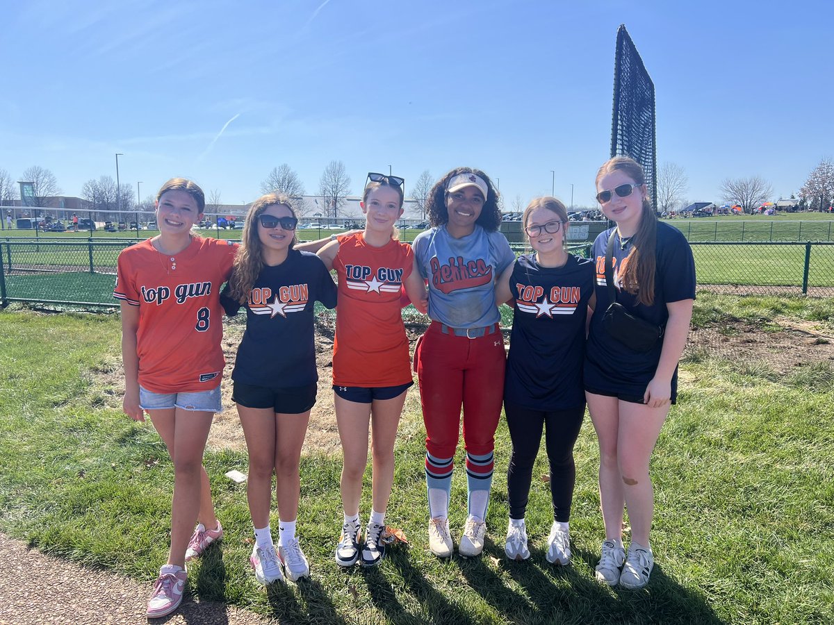 Top Gun 2012 STL tweet media