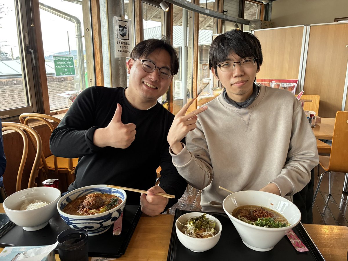 EccentricChoir's tweet photo. 下山からのラーメン🍜✨
エネルギーチャージして、練習に向かいます〜♪ https://t.co/U8XpOOuKze