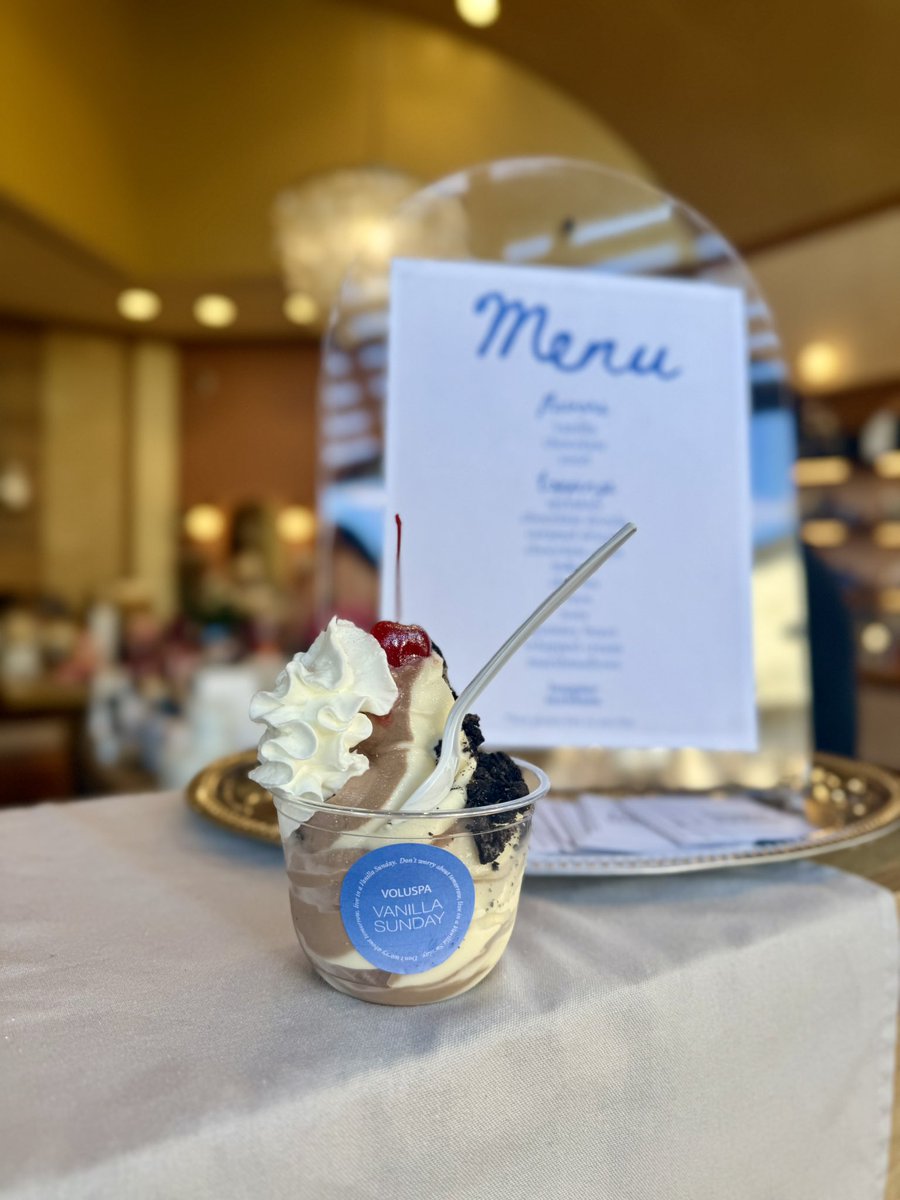 sarah ☁️ tweet media